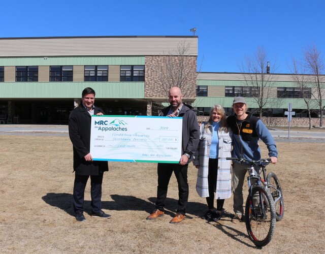 Fonds plein air 2023-2025 - Octroi d'une aide financière de 100 000 $ à la Fondation Jeunesse Secondaire Disraeli